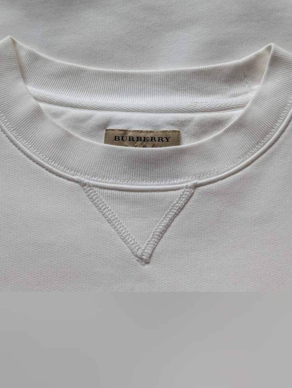 Burberry Nova Check Sleeve Oversized Unisex Sweatshirt White S - Picture 10 of 16